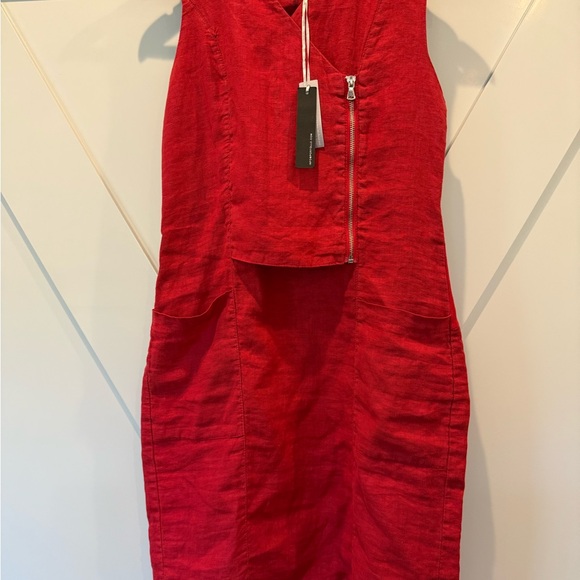 INIZIO Dresses & Skirts - Elegant Red Sleeveless Edgy Linen Dress